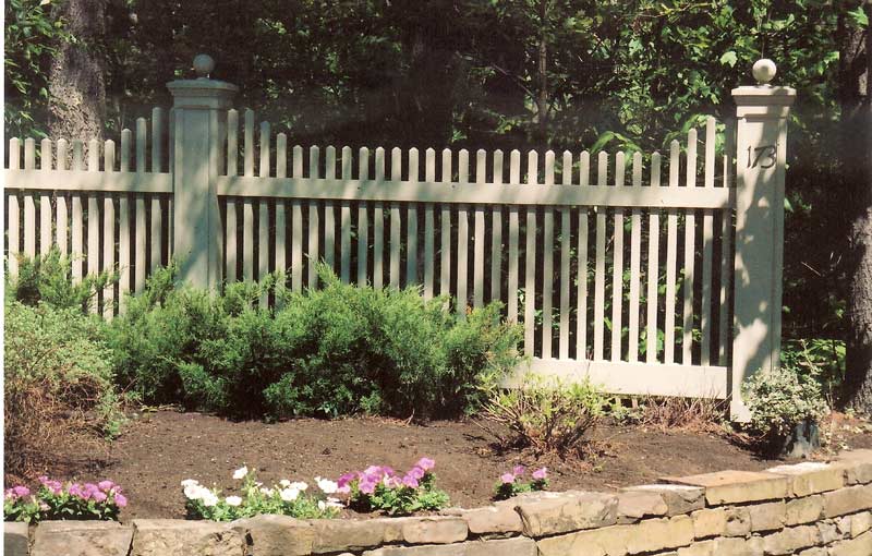 Cedar Victorian Picket Fencing